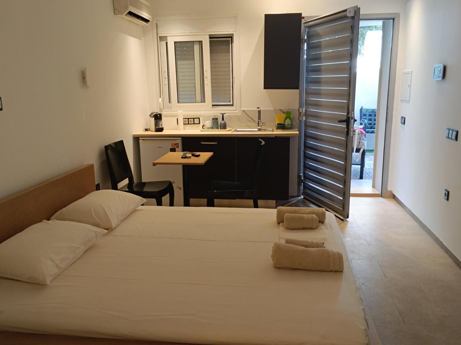 Green Spot Apartments Атина Екстериор снимка